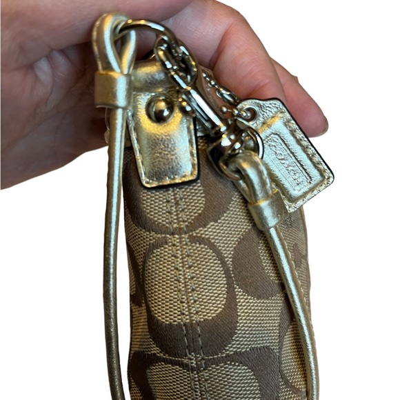 Coach Signature Brown Canvas Gold Leather Trim Turnlock Wristlet - Coin Wallet - Picture 2 of 12